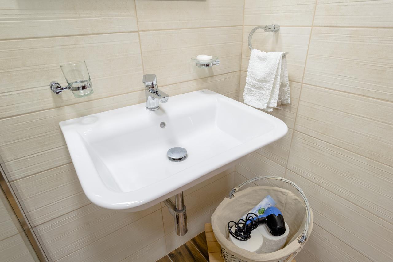 Apartman Arte Novi Sad Esterno foto